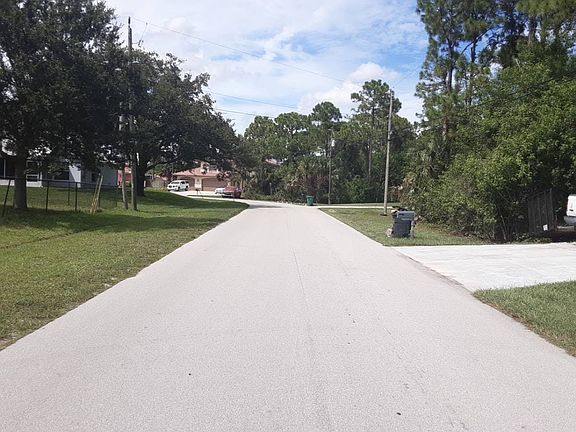 4th image of 3195 SW Collings Dr