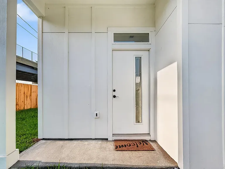 9334 Waller St — Photo 2