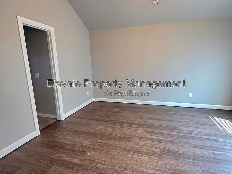2210 Starwood Way — Photo 5