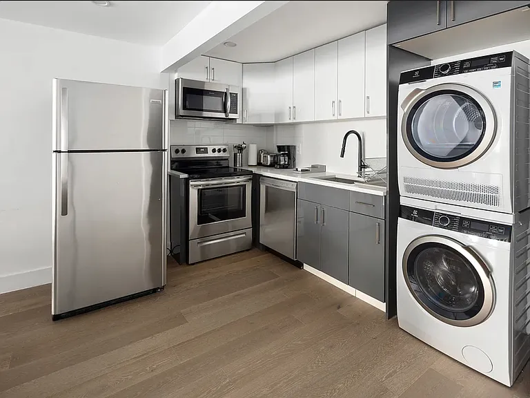 180 Atlantic Ave #3 — Photo 1