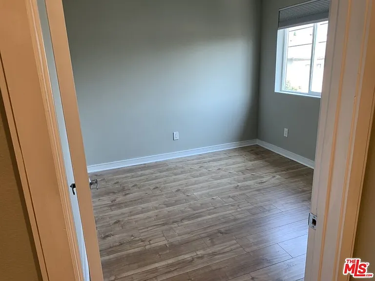 5526 Barton Ave — Photo 14
