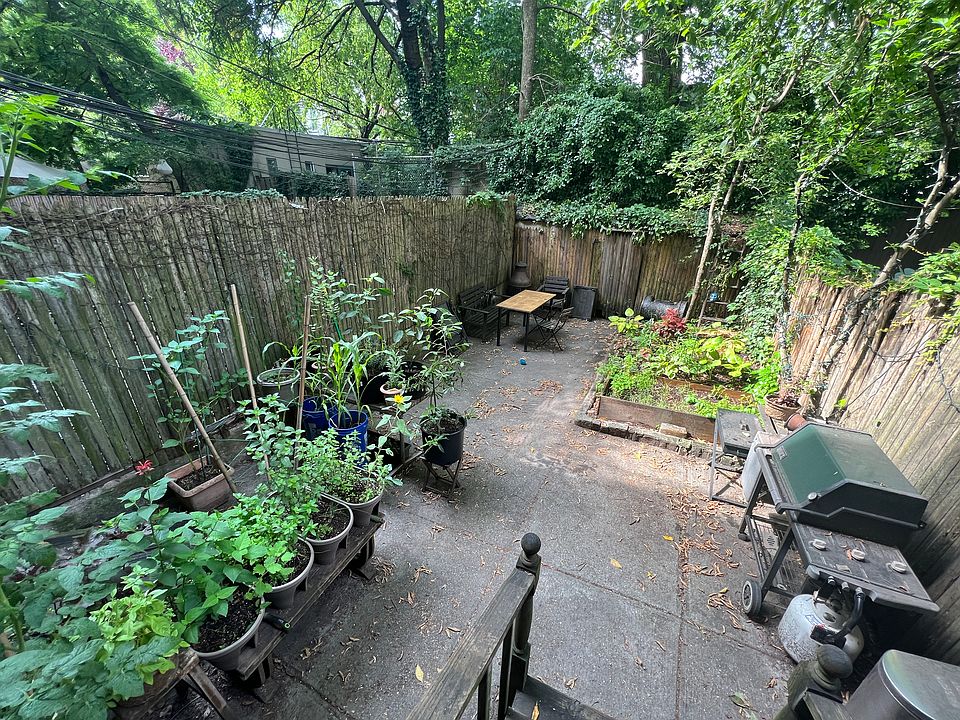 1st image of 628A President St APT 1