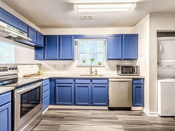 3rd image of 4246 Villas Dr Unit 706