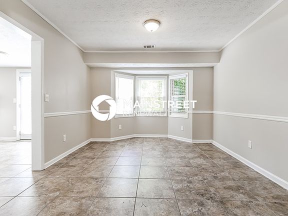 4th image of 3618 Chinaberry Ln