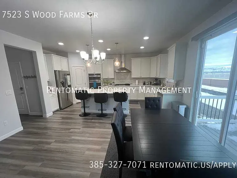 7523 S Wood Farms Dr — Photo 3