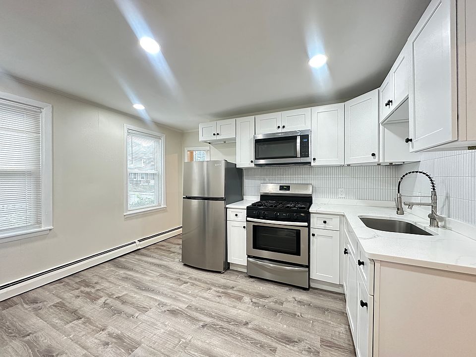 1st image of 535 Park Ave #1