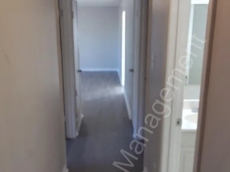 107 Loraine Rd — Photo 9