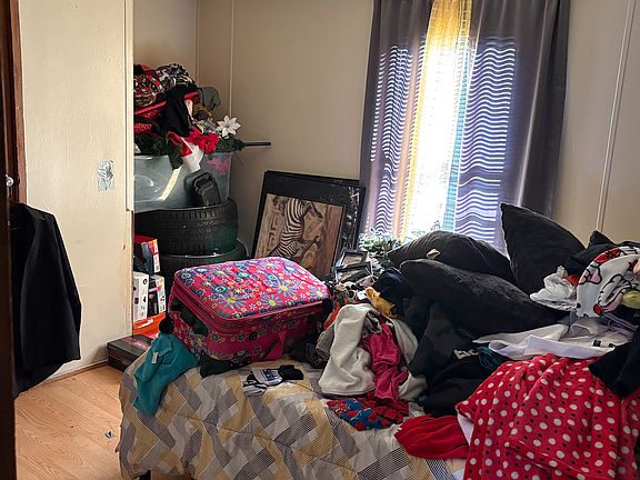 5th image of 125 Family Ln