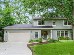 610 Garfield Ave, Lake Bluff, IL