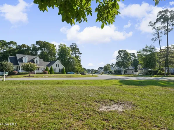 209 Creek View Circle, Sneads Ferry, NC 28460