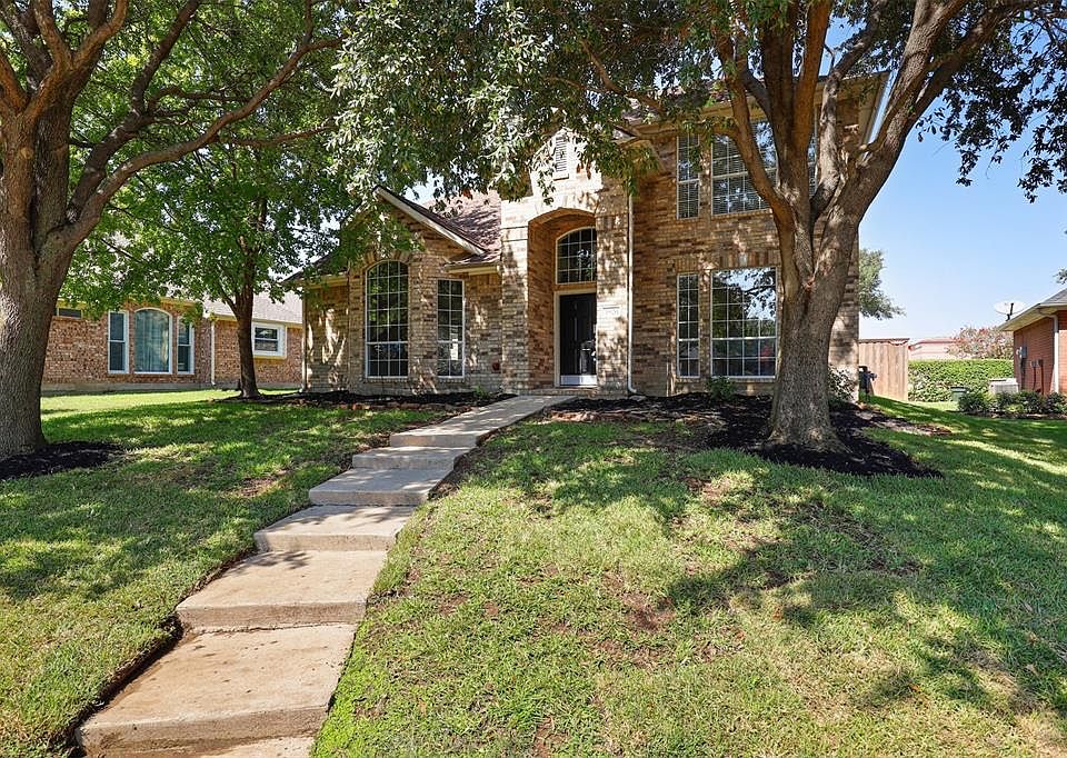 1st image of 5920 Sandhill Cir