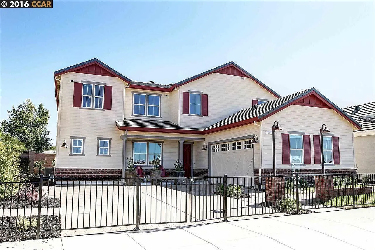 131 French Dr photo 1