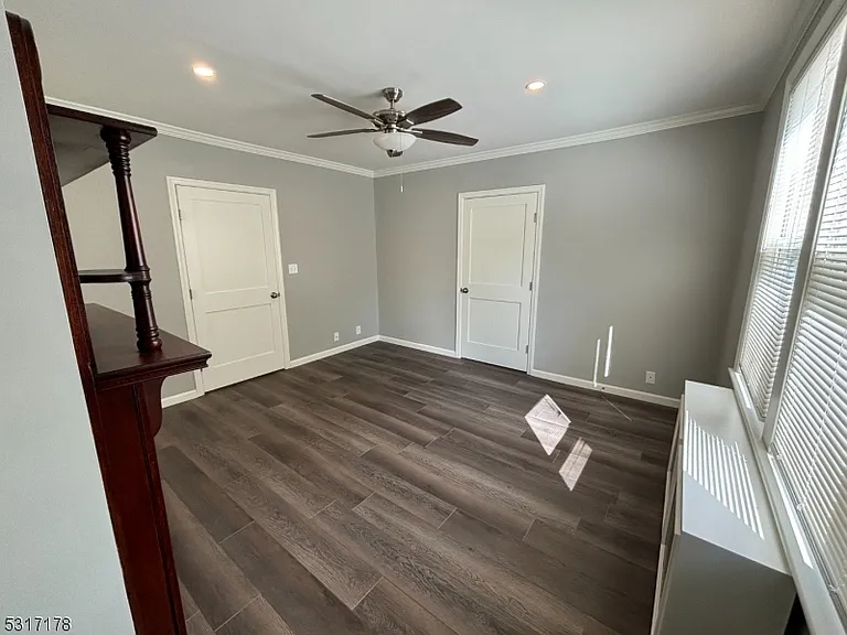58 Maple Ave — Photo 8