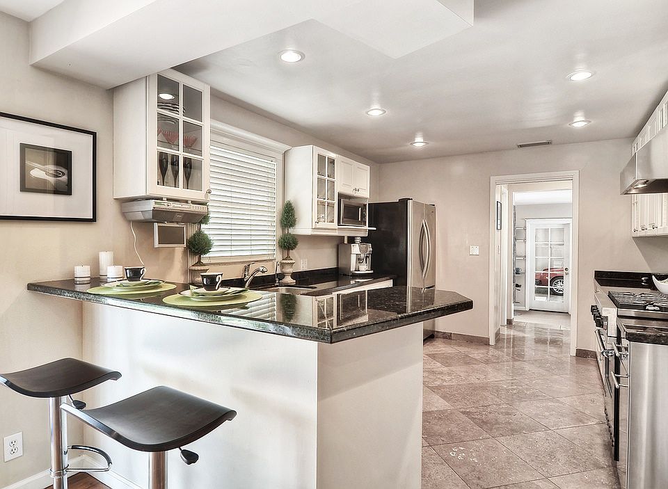1st image of 1531 La Colina Dr