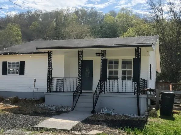 1700 W Brushy Valley Dr, Powell, TN 37849