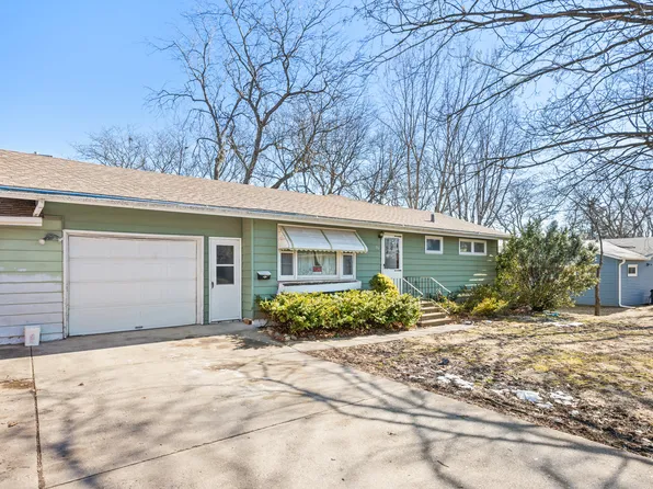 212 Kishwaukee Dr, Sycamore, IL 60178