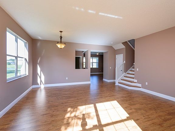 3rd image of 4515 Philadelphia Cir
