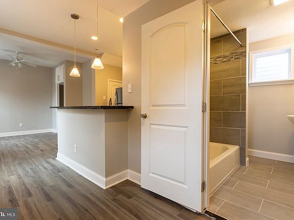 2nd image of 3127 Cedar St #1R