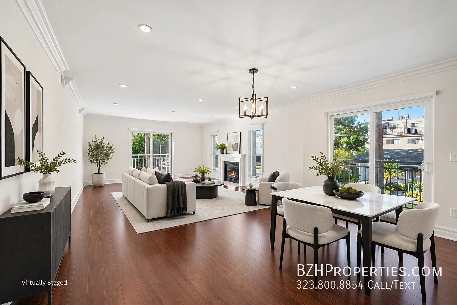 2 Bed + 2.5 Bath in Pico-Robertson with In-Unit Laundry & Tandem Parking — Photo 1