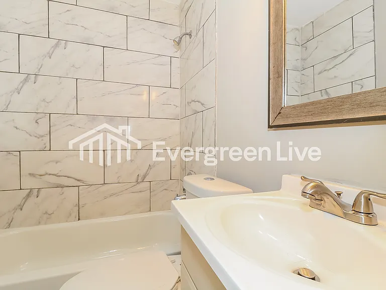 3646 Lyndale Ave — Photo 11