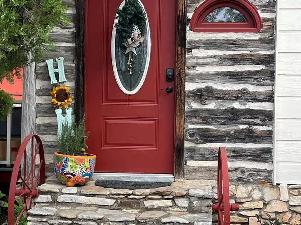 117 Reading, Kerrville, TX 78028