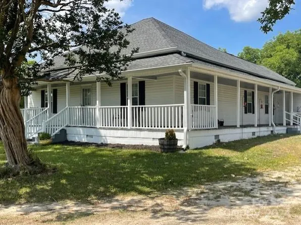 1145 Lighthouse Church Rd, Pageland, SC 29728