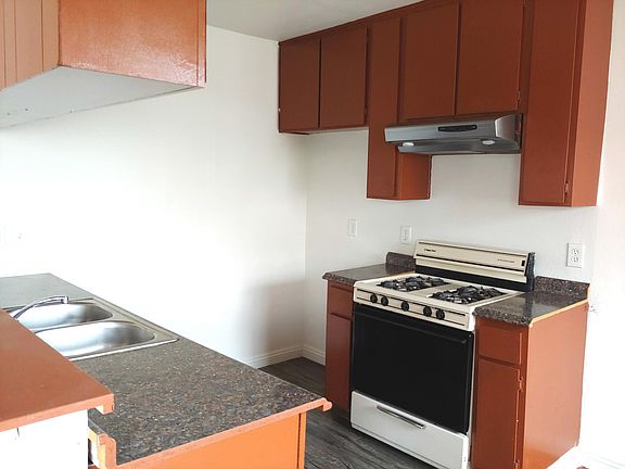 2nd image of 4225 Walnut Grove Ave