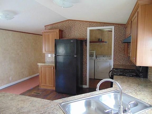 5th image of 123 Wildwood Dr