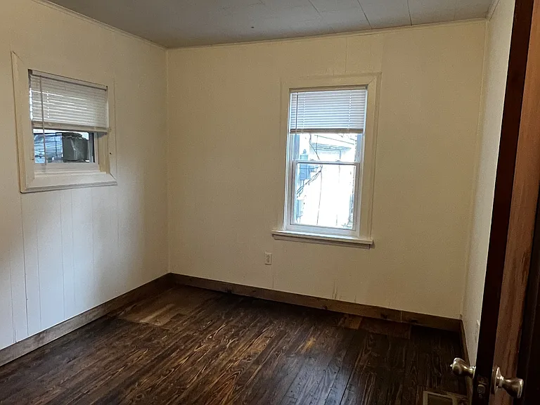 930 W Water St — Photo 18