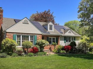 114 Meadowbrook Dr, North Plainfield, NJ 07062