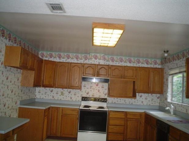 1st image of 232 Lobelia Dr