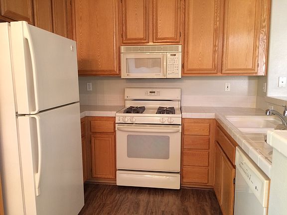 4th image of 9633 W Canyon Ter Unit 1