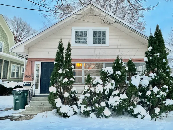 640 S Spencer St, Aurora, IL 60505