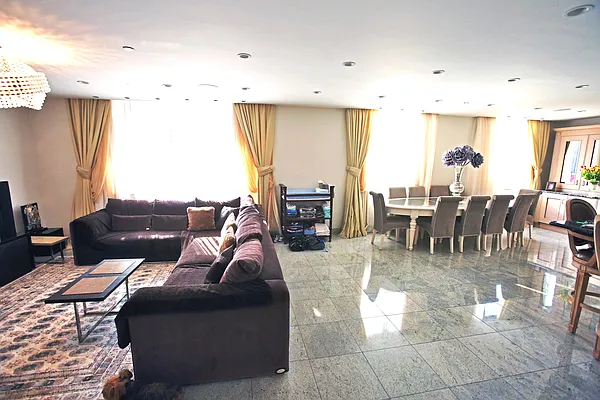 Sold by City Express Realty LLC | media 19