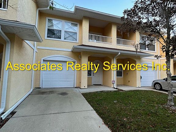 3rd image of 538 NW 39th Rd Unit 303
