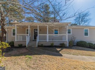5498 Balmoral Dr, Douglasville, GA 30135