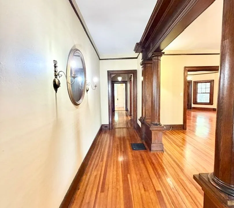 2027 Murray Ave.