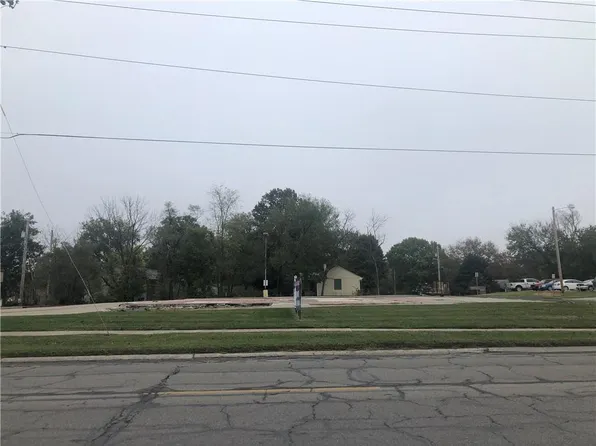 S Maguire St, Warrensburg, MO 64093