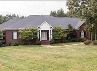 26 Cheekwood Ct, Simpsonville, SC 29680