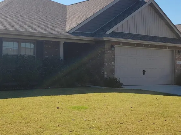 185 Olde Dogwood Trl, Decatur, AL 35603