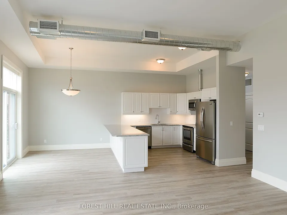 32 Water St N #201