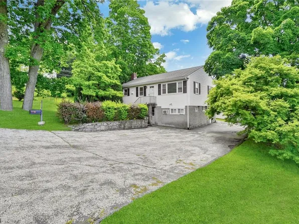 34 Frankford Street, Hawthorne, NY 10532