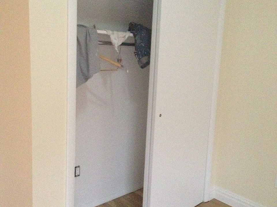 1st image of 3001 Newtown Ave APT 1R