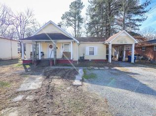 311 W 8th St, Benton, KY 42025