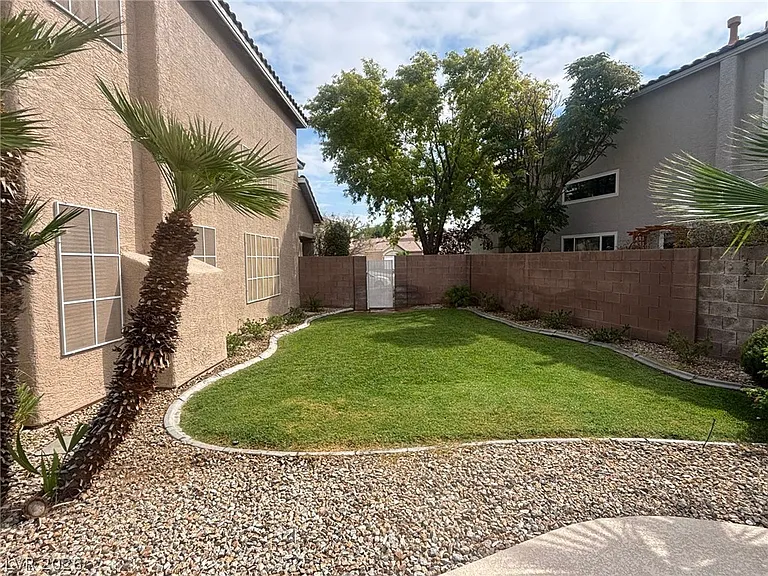8585 Ebony Hills Way — Photo 51