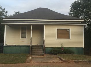 115 Grady Smith St, Grantville, GA 30220