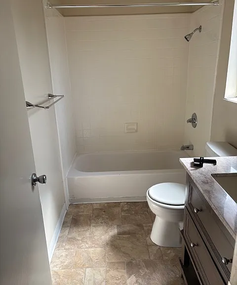 WoodAcre Apartments — Photo 41