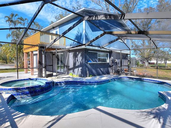 5th image of 400 Patica Rd NE