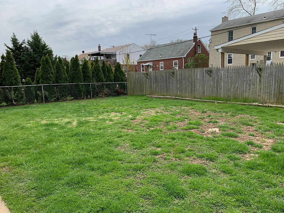 2nd image of 908-10 Afton St