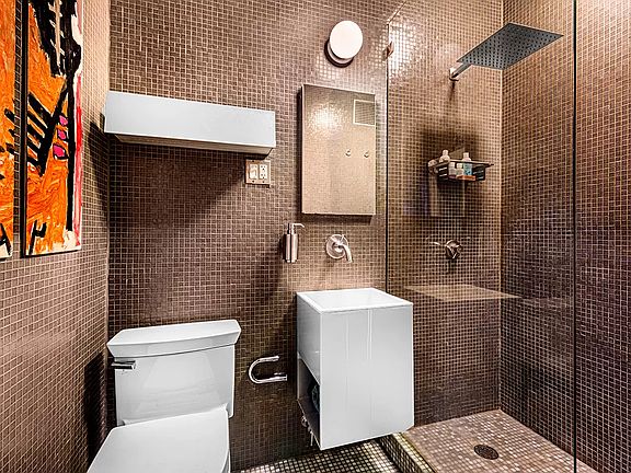 4th image of 51 Jane St APT 12